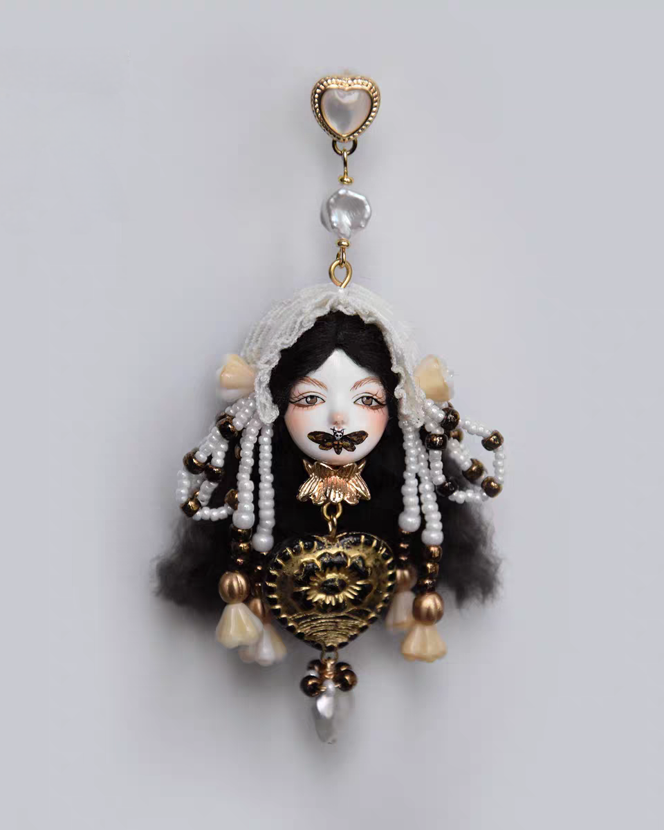 Handcraft Black Silent Lolita Earrings