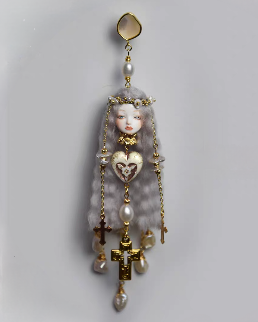 Handcraft Grey/Black Cosette Earrings