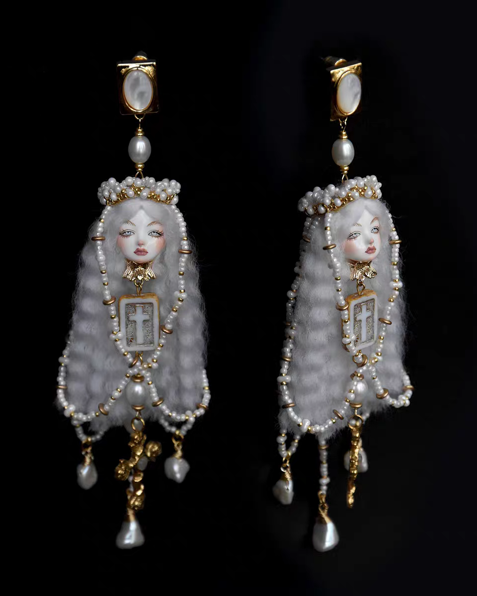 Handcraft White Queen Salome Earrings