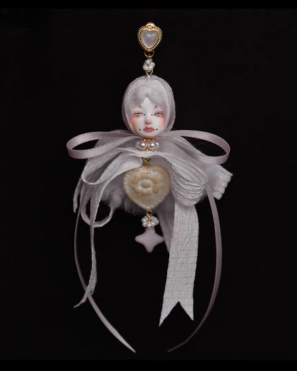 Handcraft White Alice Earrings