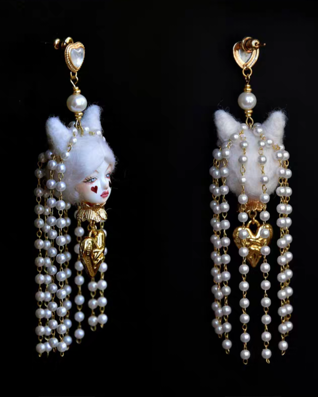 Handcraft Poker Face Alice Earrings