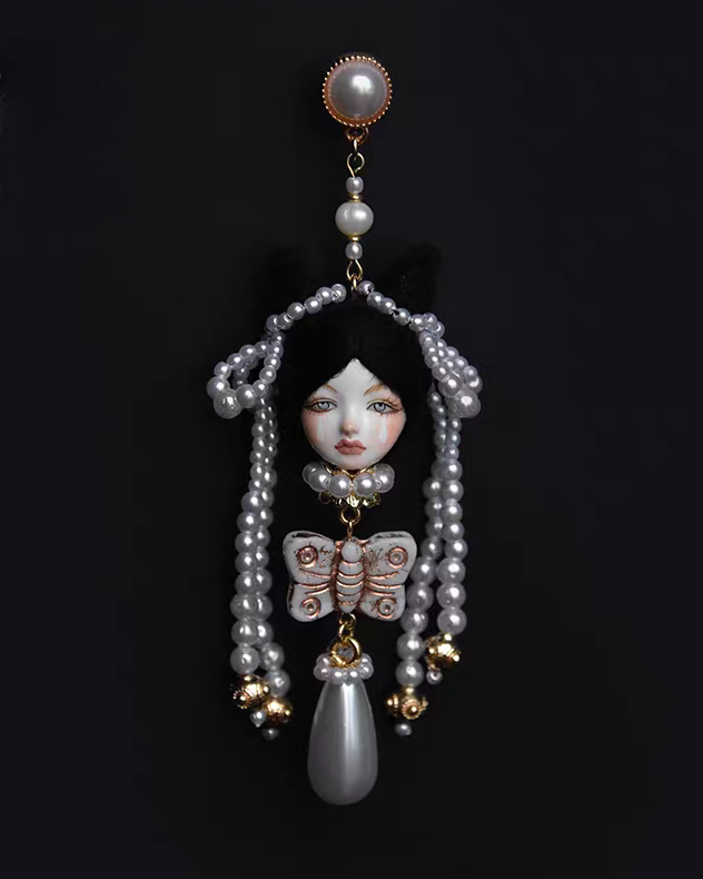 Handcraft Pearl Alice Earrings