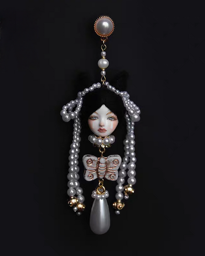 Handcraft Pearl Alice Earrings